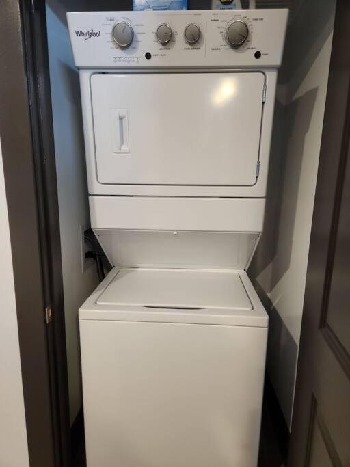 Downtown Luxury 2bed Apartment